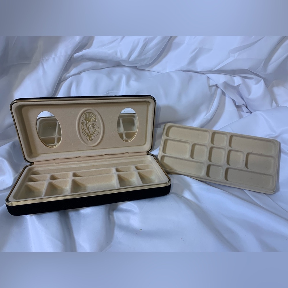 Vintage Clamshell Jewelry Display Case - Black Exterior, Cream Interior
